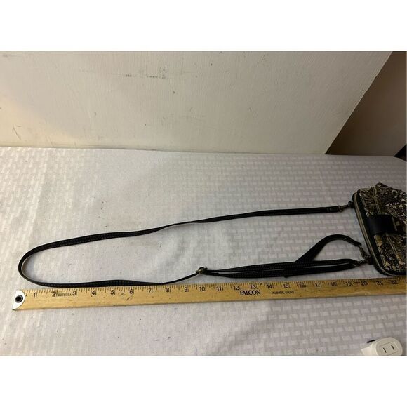 Vera Bradley ID and lanyard black quilted 5"x3" - Picture 5 of 5